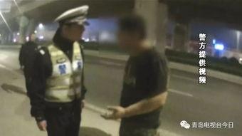 警察吃瓜群众围观,围观群众见证执法瞬间 第2张 警察吃瓜群众围观,围观群众见证执法瞬间 第2张