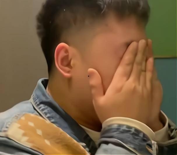 大屏幕吃瓜,揭秘娱乐圈幕后故事 第2张 大屏幕吃瓜,揭秘娱乐圈幕后故事 第2张