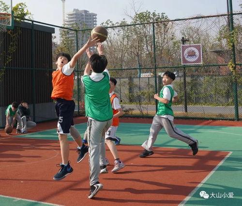 篮球校园吃瓜,吃瓜群众围观精彩瞬间 第2张 篮球校园吃瓜,吃瓜群众围观精彩瞬间 第2张