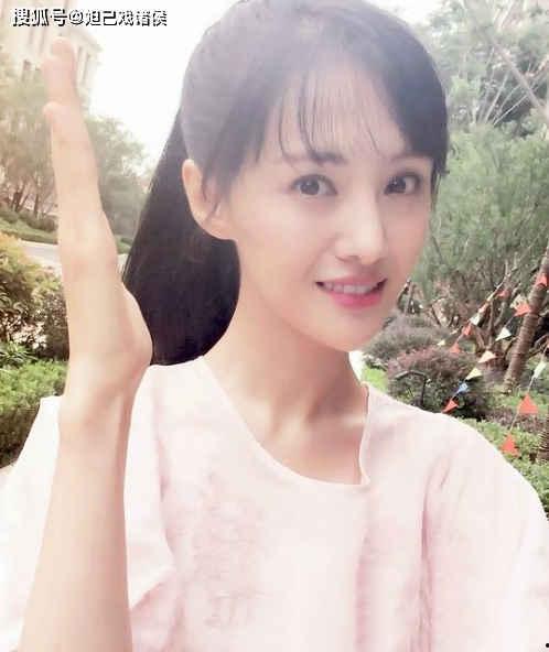 吃瓜姐郑爽,揭秘娱乐圈的“爽式”传奇 第1张 吃瓜姐郑爽,揭秘娱乐圈的“爽式”传奇 第1张